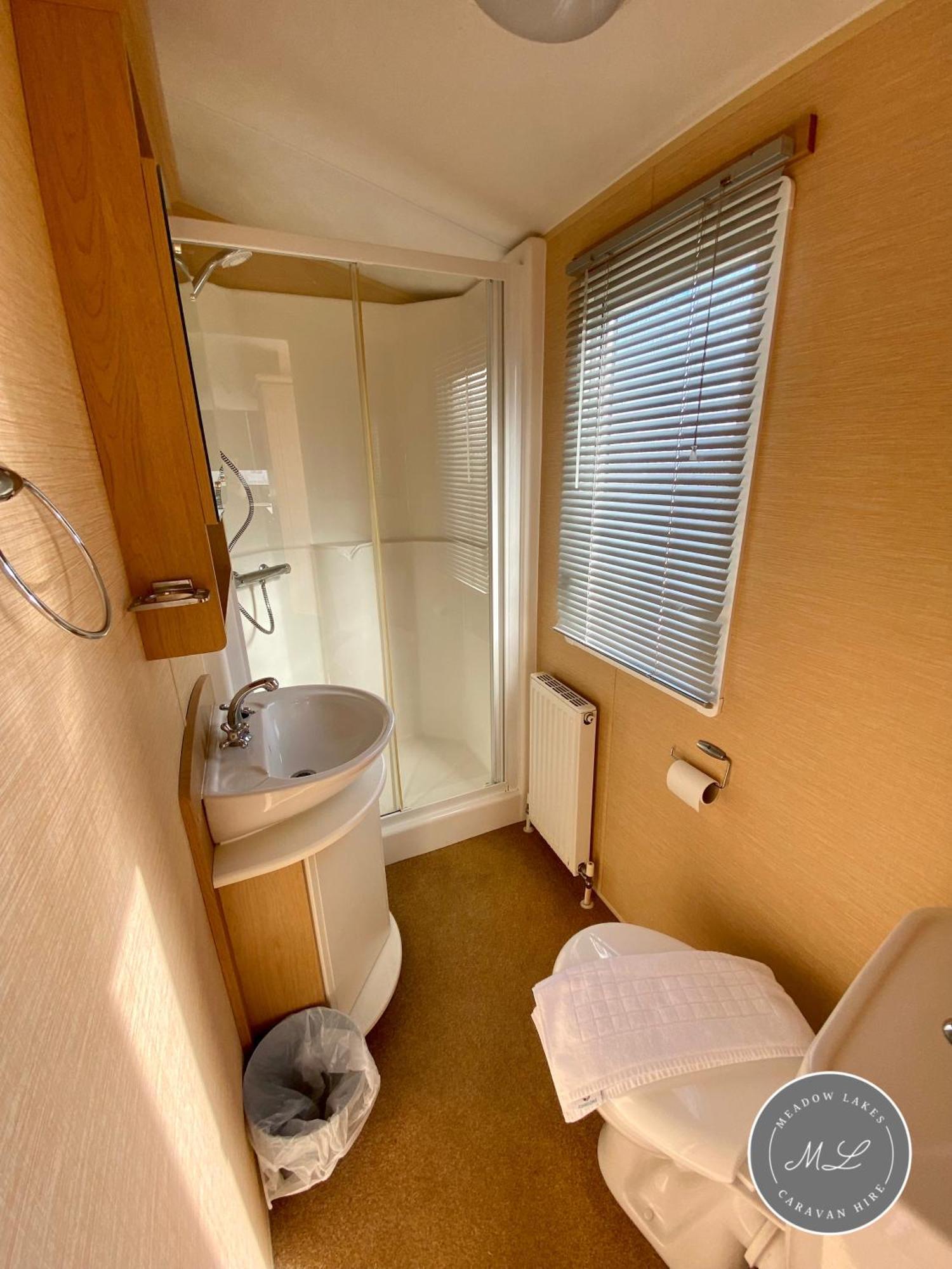 Palm Grove 132 - Pet Friendly, Wifi, Central Heating, Close To Shops And Beach - Meadow Lakes Caravan & Lodge Hire Chapel Saint Leonards Buitenkant foto