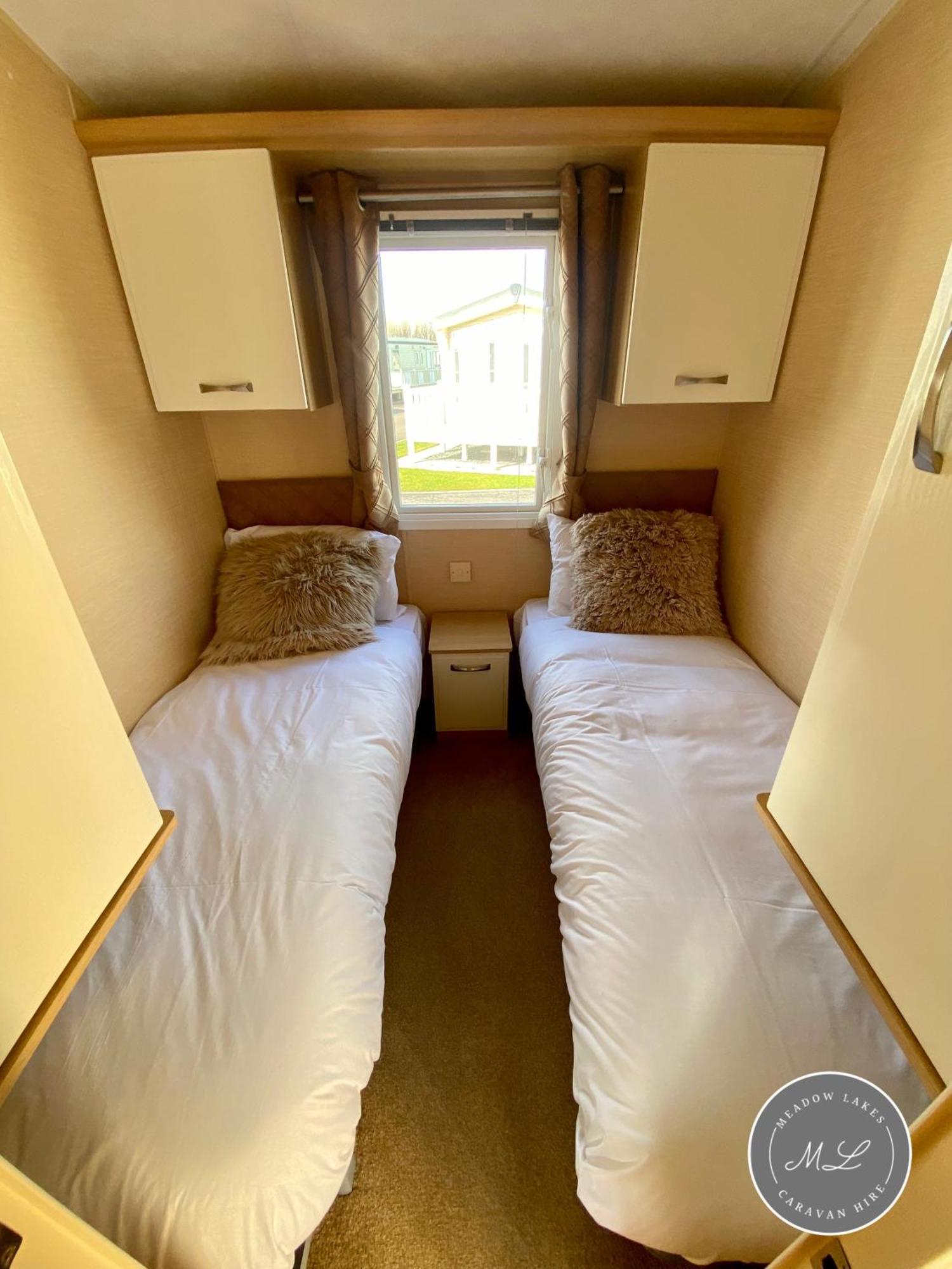 Palm Grove 132 - Pet Friendly, Wifi, Central Heating, Close To Shops And Beach - Meadow Lakes Caravan & Lodge Hire Chapel Saint Leonards Buitenkant foto